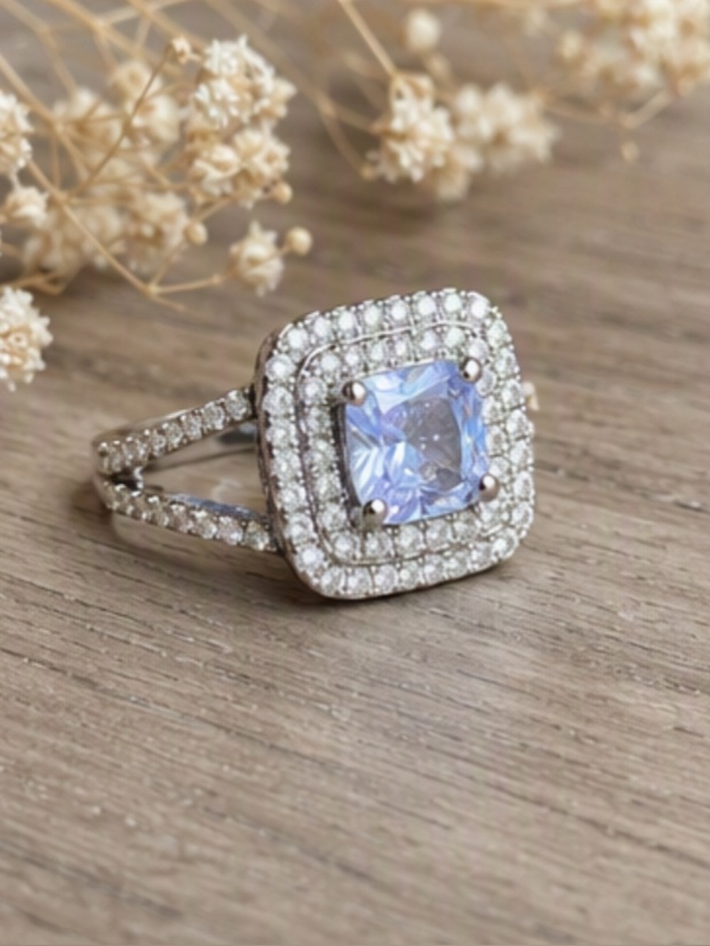 🌹 Silver Toned Square CZ Ring 🌹 6 NWT